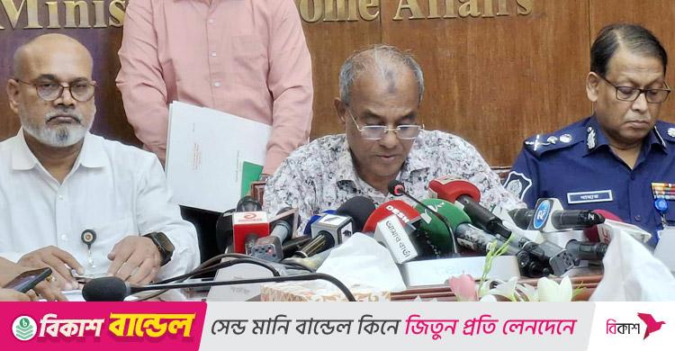 সব জায়গায় এবার দুর্গাপূজা নির্বিঘ্নে হবে: স্বরাষ্ট্র উপদেষ্টা