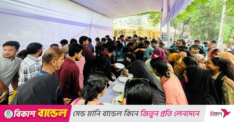 জবি ছাত্রদল নেতার উদ্যোগে দুই দিনব্যাপী ফল ও পিঠা উৎসব