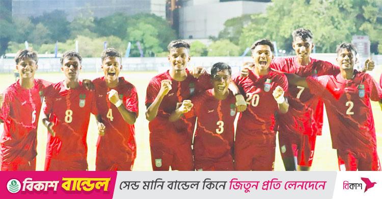 সাফ অনূর্ধ্ব-১৭ চ্যাম্পিয়নশিপ / রিফাতের হ্যাটট্রিকে শ্রীলংকাকে উড়িয়ে সেমিফাইনালে বাংলাদেশ