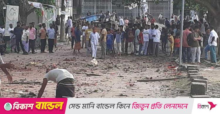 ঘাটের নিয়ন্ত্রণ নিয়ে দ্বন্দ্ব, মসজিদের মাইকে ঘোষণা দিয়ে সংঘর্ষ