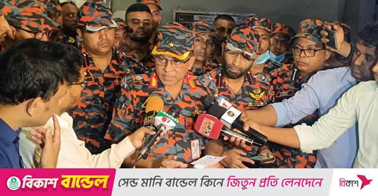 টঙ্গীতে গুদামে আগুন / ২ ফায়ার ফাইটার ১০০ শতাংশ দগ্ধ, পিপিও পুড়ে গেছে: ডিজি