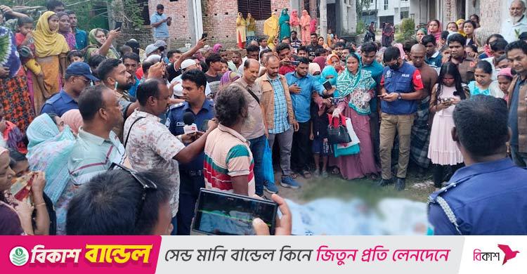 দরজা ভেঙে প্রবাসীর স্ত্রী ও দুই সন্তানের মরদেহ উদ্ধার