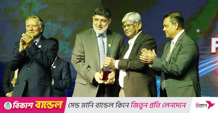 ‘বিজনেস পারসন অব দ্য ইয়ার’ সম্মাননা পেলেন আহসান খান চৌধুরী