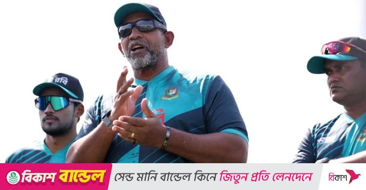 ভারত ম্যাচের হাইপ উপভোগ করেই খেলতে চাই: সিমন্স