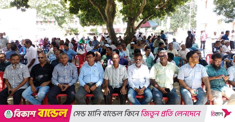 রাবিতে কর্মকর্তা-কর্মচারীদের শাটডাউন, ছাত্রশিবিরের প্রতিবাদ