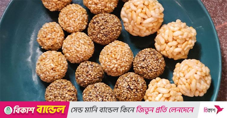 পূজায় চটজলদি তিলের নাড়ু বানাবেন যেভাবে