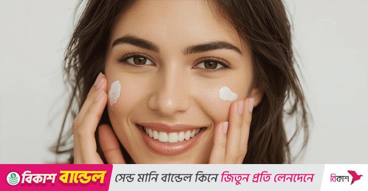 ময়েশ্চারাইজার নাকি সানস্ক্রিন, কোনটি ত্বকে আগে ব্যবহার করবেন