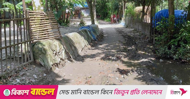 বগুড়া / মৃত মেম্বারের সই জালিয়াতি করে প্রকল্পের টাকা আত্মসাৎ