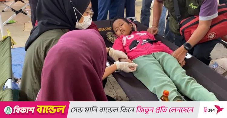 ইন্দোনেশিয়ায় স্কুলের খাবার খেয়ে অসুস্থ শত শত শিশু