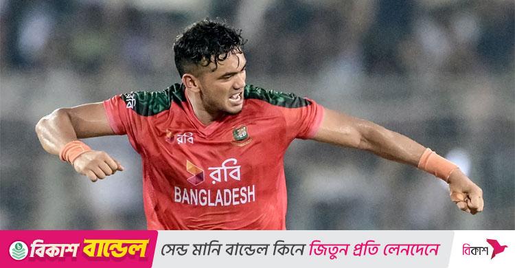 সাহিবজাদা ফারহানের উইকেট নিয়েই অন্যরকম সেঞ্চুরি তাসকিনের