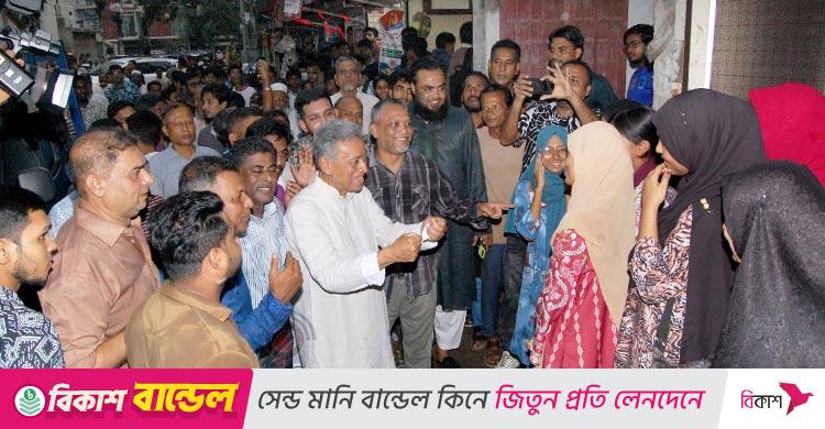 উপদেষ্টার পদ ব্যবহার করে নেওয়া বরাদ্দের জবাবদিহি করতে হবে: খসরু