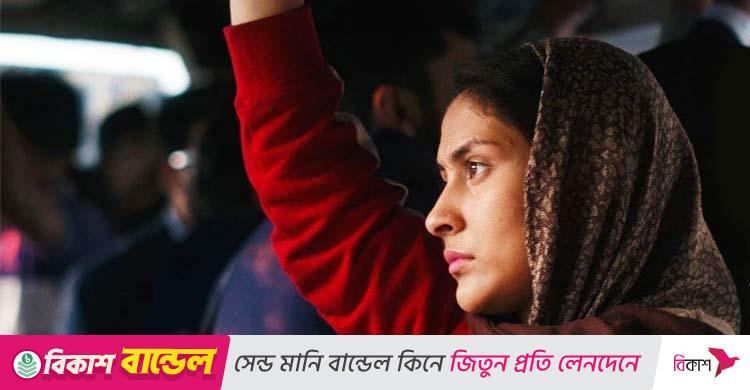 মেহজাবীনের প্রথম সিনেমা যেসব হলে মুক্তি পেল