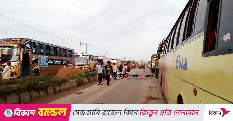 ঢাকা-সিলেট মহাসড়কের ব্রাহ্মণবাড়িয়া অংশে দীর্ঘ যানজট