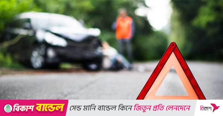 পশ্চিমবঙ্গে দূর্গা প্রতিমা আনতে গিয়ে দুর্ঘটনায় তিনজনের মৃত্যু