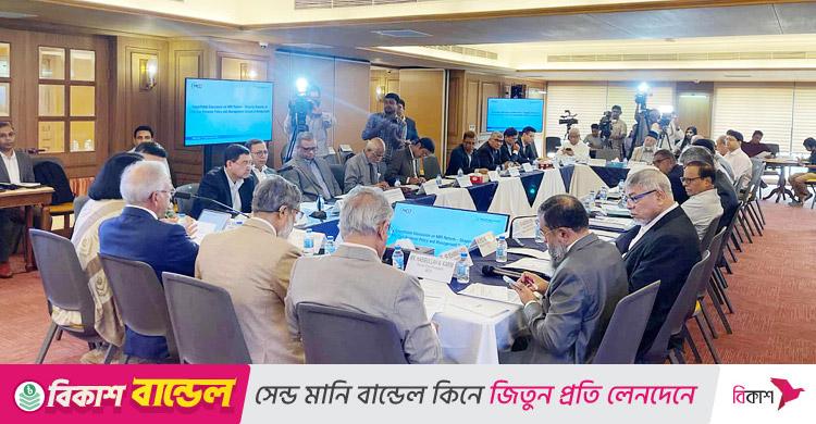 গোলটেবিল আলোচনা / চট্টগ্রাম কাস্টম হাউসে অটোমেশন ২০ বছরে এক ইঞ্চিও এগোয়নি