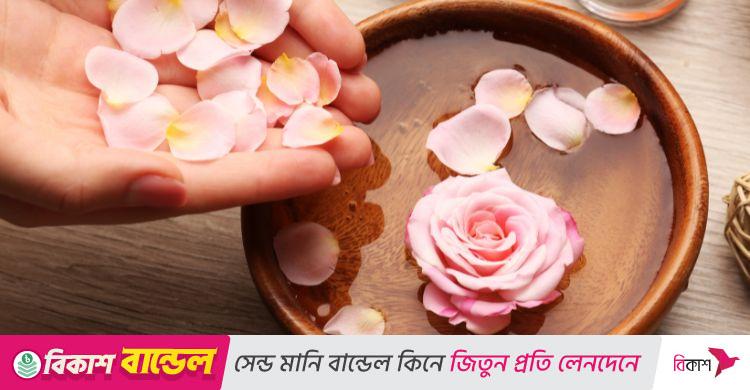শুধু ত্বক না, চুলের যত্নও হবে গোলাপ জল দিয়ে
