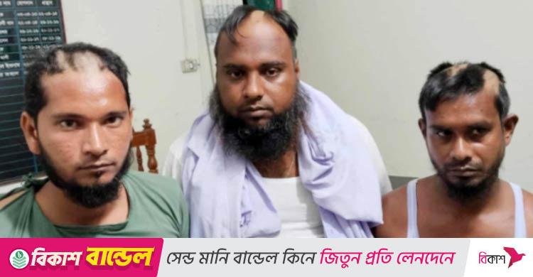 মাদরাসার নামে সাহায্য তোলা তিনজনকে চুল কেটে গণপিটুনি