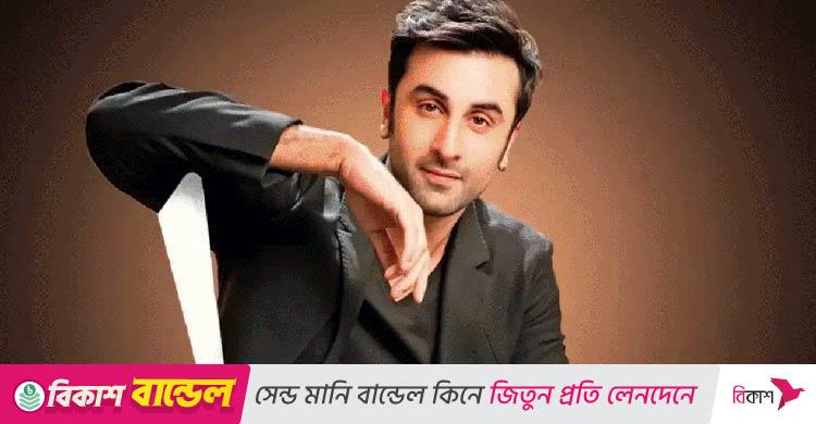 বলিউডের আধুনিক প্রেমকাহিনির নায়ক তিনি, ভার্সেটাইল অভিনেতাও