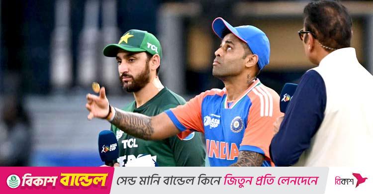 হ্যান্ডশেক ইস্যুতে পাকিস্তান দলপতি / ‘আমার বাবার কাছেও এমন ঘটনা কখনও শুনিনি’