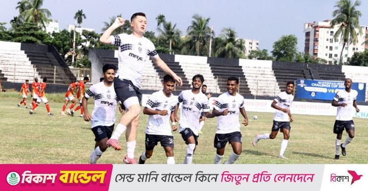 ক্যাম্পে ডাক পেলেন আরও একজন, এখনই খেলোয়াড় ছাড়তে নারাজ মোহামেডান