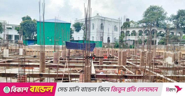 মাজার স্থানান্তরের আবেদনে উদ্বেগ-উৎকণ্ঠায় সুপ্রিম কোর্ট প্রশাসন