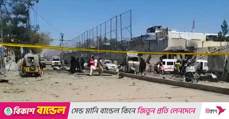 পাকিস্তানে ভয়াবহ বোমা হামলায় নিহত ১০, ভারতকে দোষারোপ