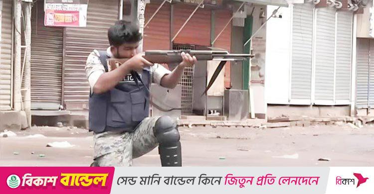 ট্রাইব্যুনালে তদন্ত কর্মকর্তা / জুলাই-আগস্টে দেশের ৪৩৮ স্থানে হত্যাকাণ্ড চলে