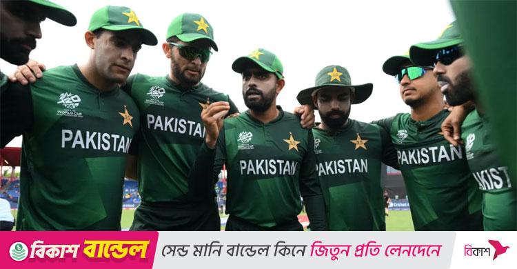 এশিয়া কাপে ব্যর্থতা / বিদেশি লিগে খেলার ছাড়পত্র বাতিল পাকিস্তানি ক্রিকেটারদের