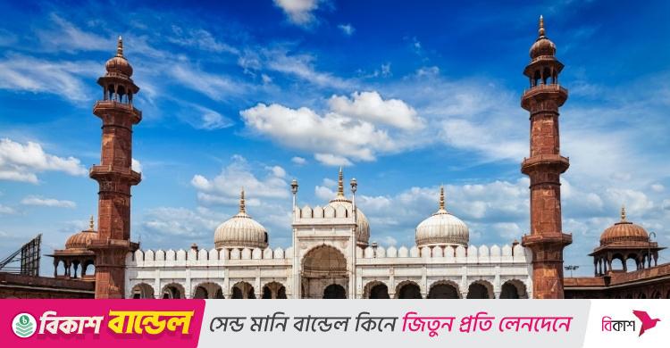 প্রথম কাতারে নামাজ পড়ার ফজিলত