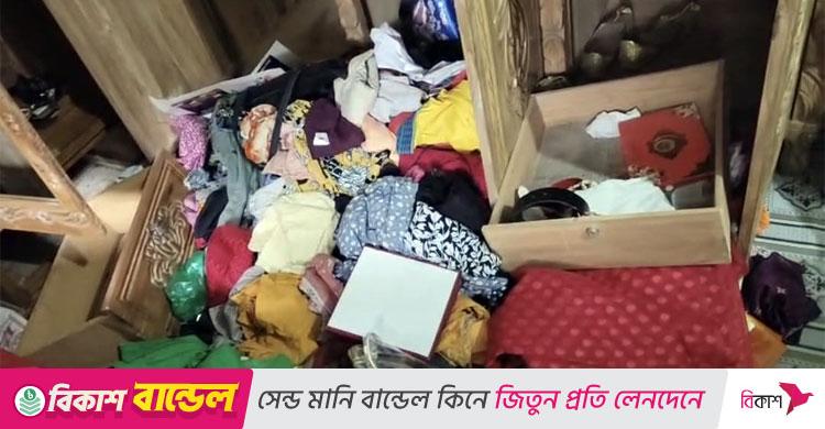 গাজীপুরে বাড়িতে ঢুকে হাত-পা বেঁধে স্বর্ণালংকার লুট