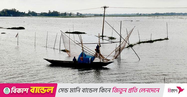 জীবিকা নিয়ে শঙ্কায় জেলেরা / গোহালা নদীর আড়াই কিলোমিটার ইজারা দিলো মসজিদ কমিটি