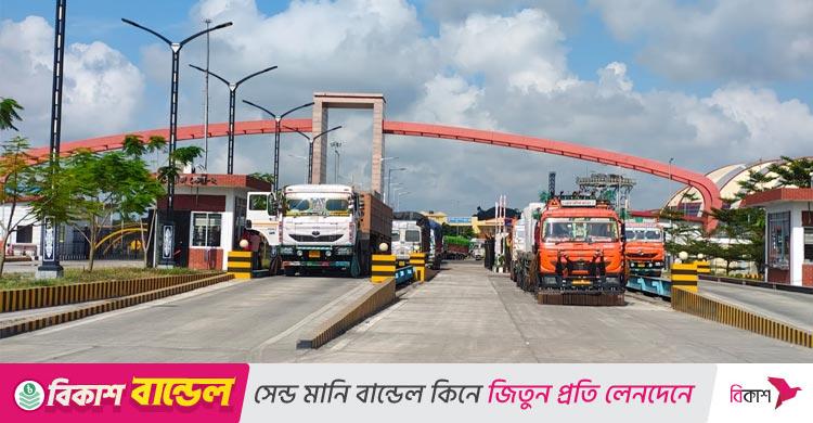 ছয়দিন বন্ধের পর বেনাপোলে আমদানি-রপ্তানি শুরু