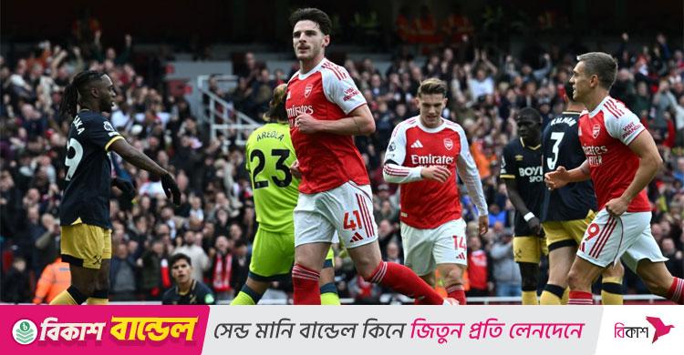 ওয়েস্ট হ্যামকে হারিয়ে প্রিমিয়ার লিগে শীর্ষে আর্সেনাল