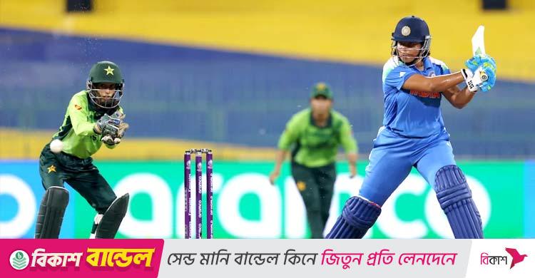 পাকিস্তানকে ২৪৮ রানের লক্ষ্য দিলো ভারত