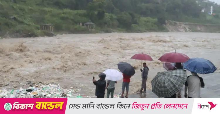 ভারী বৃষ্টির কারণে নেপালে বন্যা-ভূমিধস, নিহত ৪৭