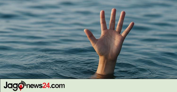 যশোরে পানিতে ডুবে তিন শিশুর মৃত্যু