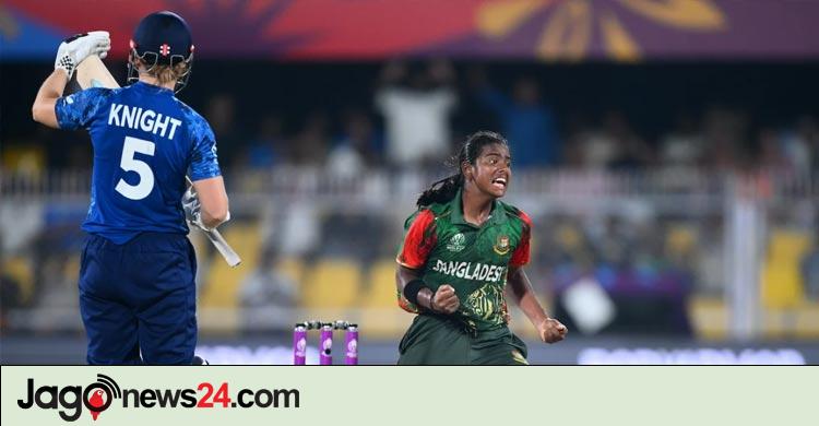 নারী বিশ্বকাপ / ছোট পুঁজি নিয়েই ইংল্যান্ডকে চেপে ধরেছে বাংলাদেশের মেয়েরা