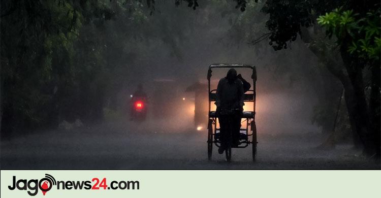দিল্লি বিমানবন্দরে নামতে পারলো না ১৫ ফ্লাইট