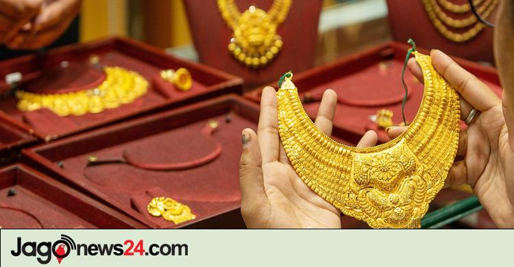 ২৪ ঘণ্টার ব্যবধানে সোনার দামে নতুন রেকর্ড, ভরি ২০২১৯৫ টাকা