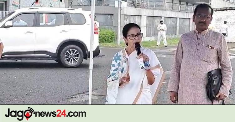 কটক শহর জ্বলছে, সাম্প্রদায়িক দাঙ্গা বিজেপি পার্টিই করেছে: মমতা