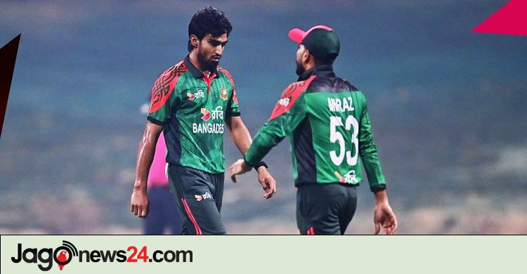 ব্যাটিংকেই দুষছেন মিরাজ