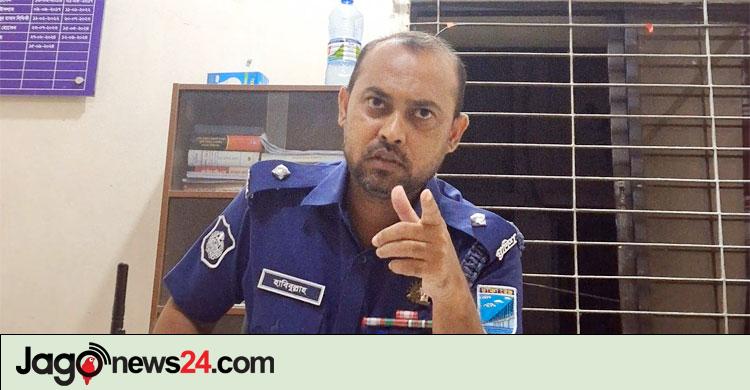 পরিদর্শক তদন্তের মন্তব্য / ‘পুলিশ হয়ে গেছে এখন বানরের মতো, খাঁচায় বন্দি করে নাচাচ্ছে আমাদের’