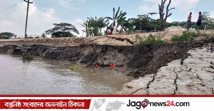 জোয়ারেও বাঁধ ভাঙার আতঙ্কে থাকে উপকূলবাসী