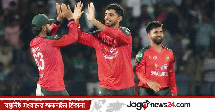 সাইফ হাসানের বলে ম্যাচে ফিরল বাংলাদেশ