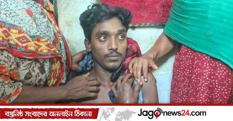 খুলনায় মোটরসাইকেলে এসে দুই যুবককে গুলি