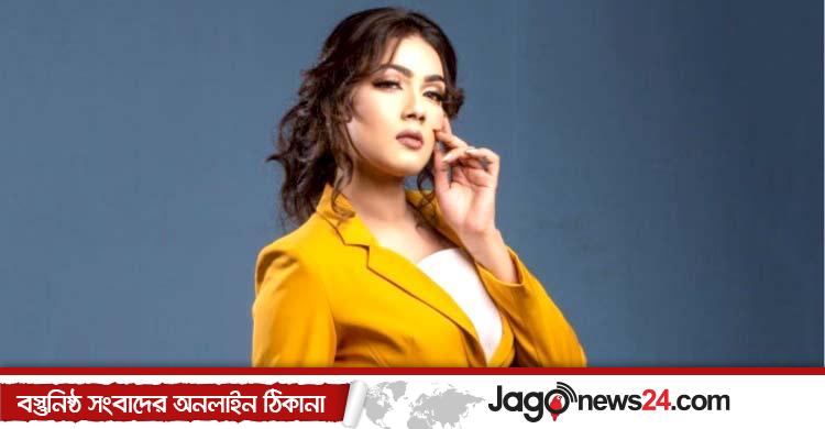বিদেশে থাকা মাহিকে নিয়ে দেশে নতুন সিনেমার ঘোষণা