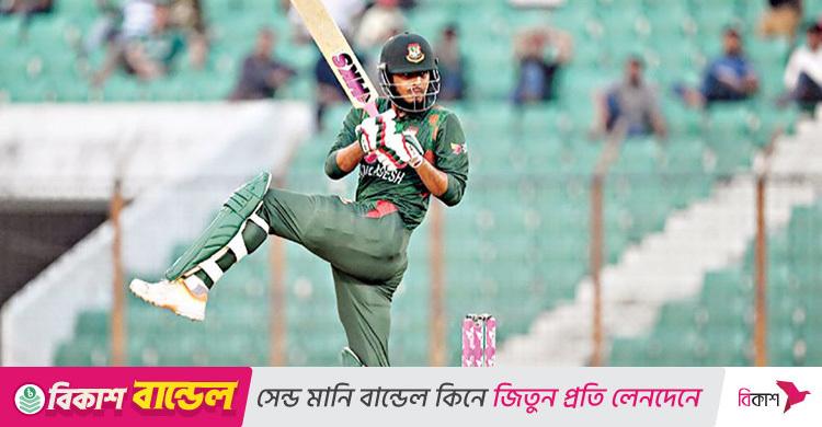 রিশাদের ঝড়ে চ্যালেঞ্জিং পিচে ২১৩ রানের পুঁজি বাংলাদেশের