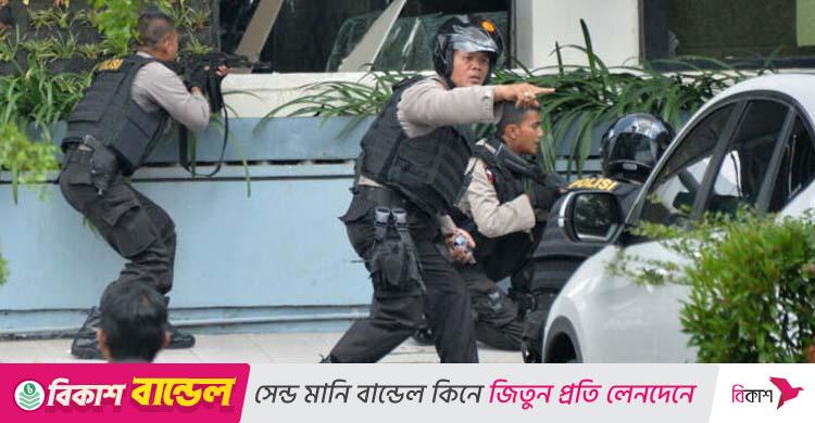 Pavel Valerievich Priluchniy gey.