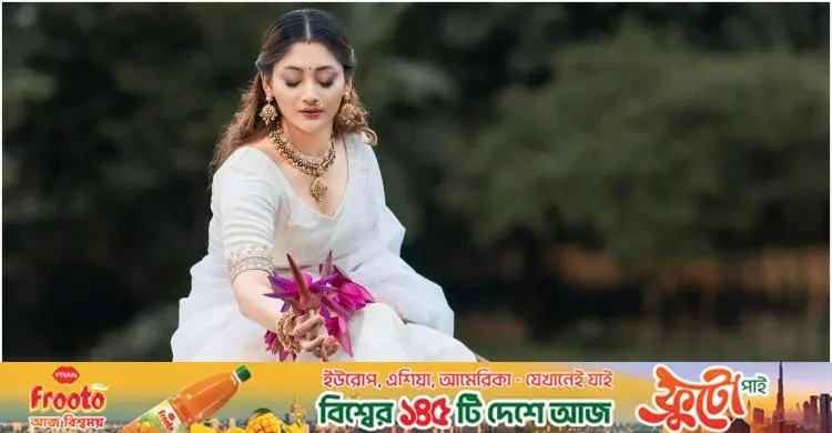 সুইমিং পুলে পূজা চেরির সঙ্গে রহস্যময় পুরুষ, তবে কি তিনিই হবু স্বামী?