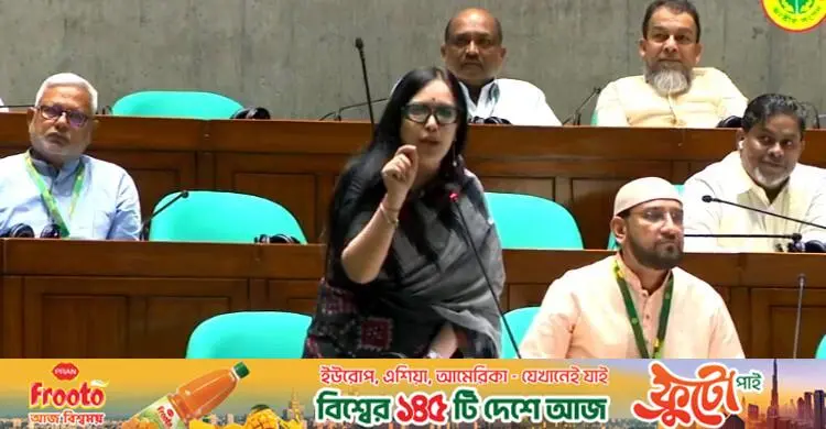 বিদ্যুৎ নিয়ে দুষ্টু লোকেরা বলে, ‌‘টুকু আসে, টুকু যায়’